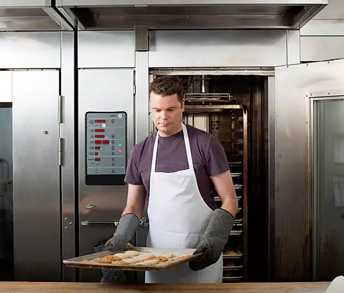 Why Greenwich, CT Kitchens Trust Greenwich Appliance Pro for Commercial Oven Repair?